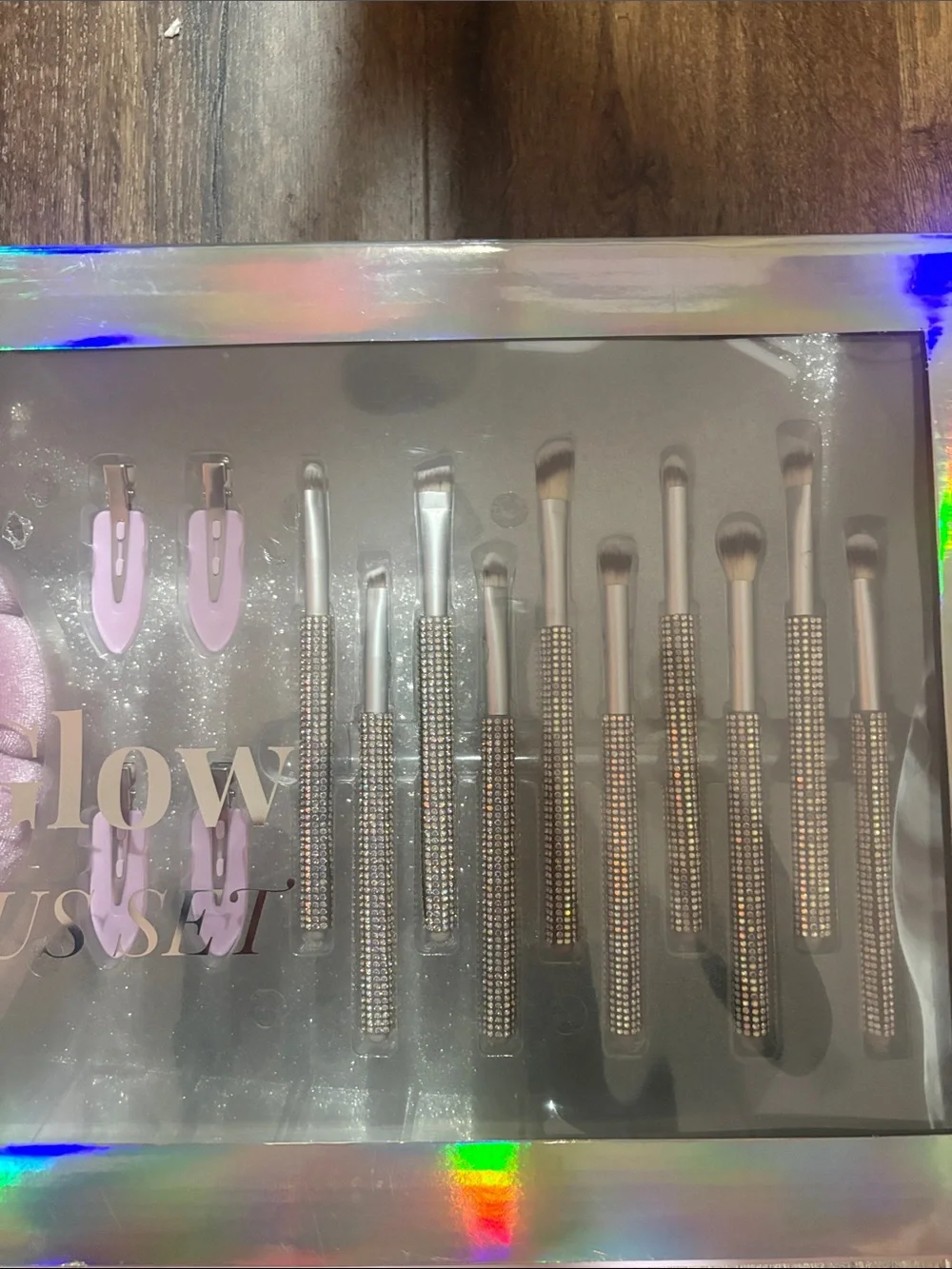 Glitter and Glow 24 Piece Purple Makeup Rhinestone Brush & Accessory Set NEW